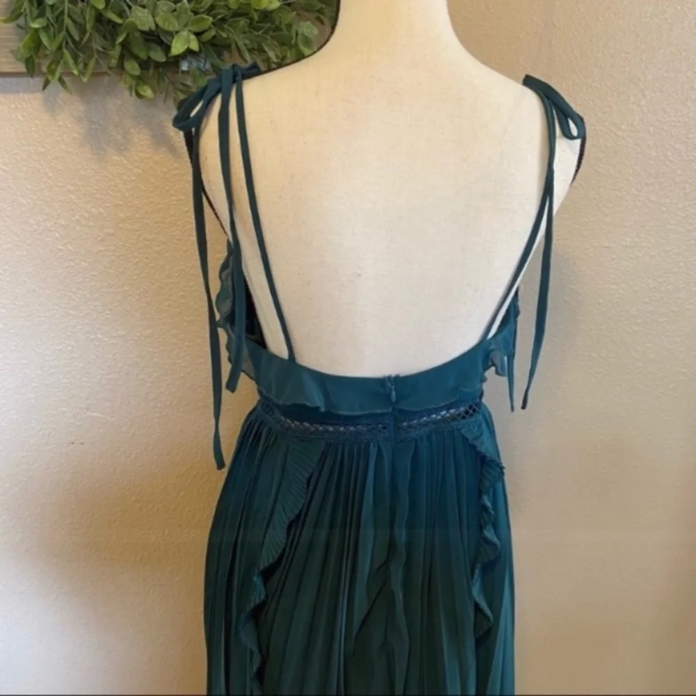 NWOT Lulus Never a Dull Moment Emerald Green Pleated Tie-Strap Midi Dress_6